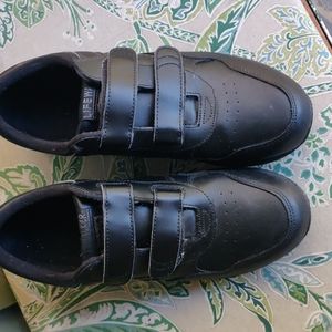 Propet black Velcro sneakers